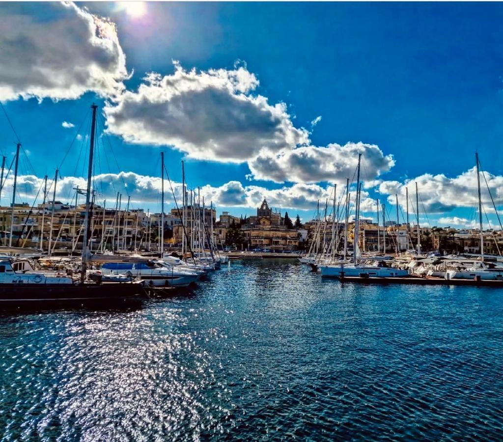 New & Unique Apartment - A 5 Minutes Ferry To Capital City Of Valletta Senglea Ngoại thất bức ảnh